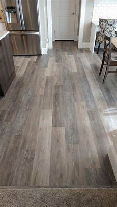 Click Vinyl Tile