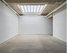 Floor Cordon