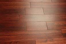 Keramik Motif Parquet