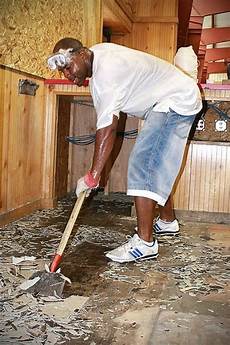 Removing Vinyl Flooring