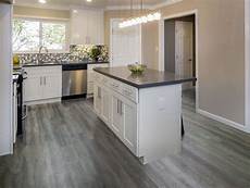 Vinyl Plank Kitchen