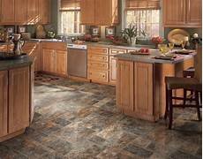 Vinyl Plank Kitchen